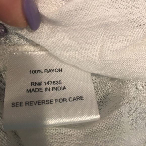 ✨JUST IN✨Romeo & Juliet Couture Embroidered Blouse - Picture 4 of 5